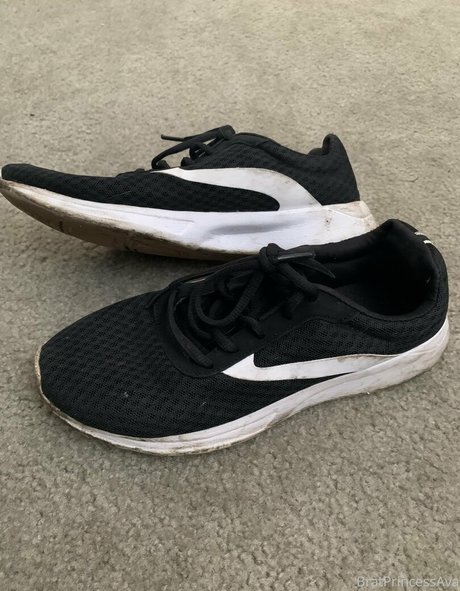 bratprincessava アダルトモデル 写真