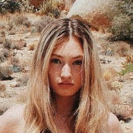 小柄なティーンオンリーファン ホットセックス 写真