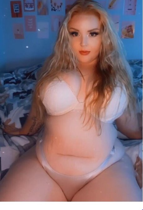 Alyssa Brandi 限定モデル 写真