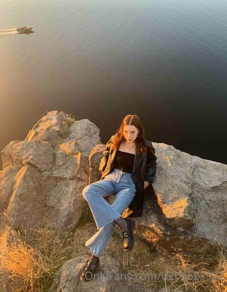 pppoisonnnivy 完璧なモデル 写真