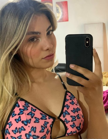 kendallbelmont 裸のスター 写真