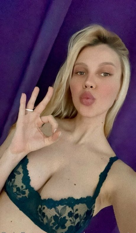 masha may vip セクシーなポルノスター 画像