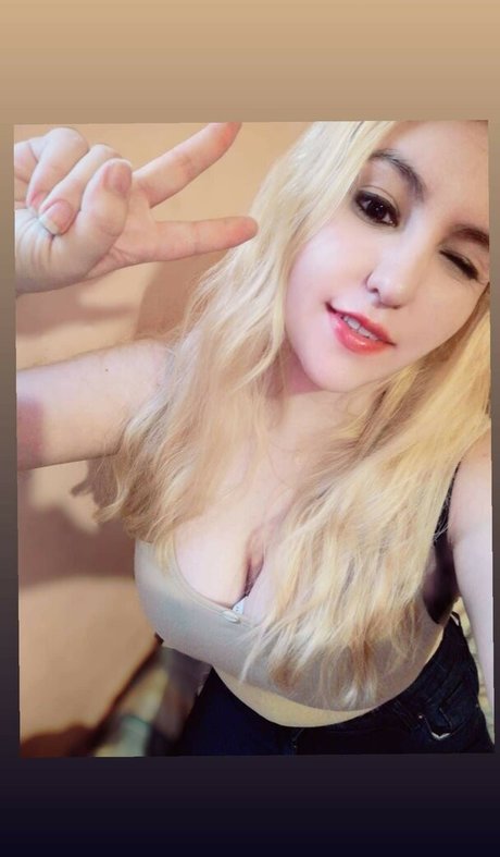 ベラルーシのファンのみ セクシーヌード 画像