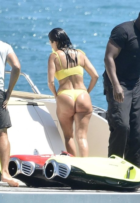 ジムガールズオンリーファンズ 裸 画像