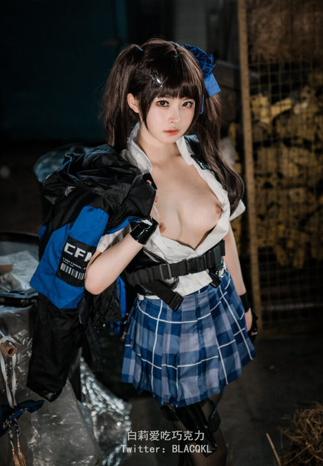 ブルネットバニーオンリーファンズ ホットセックス 画像