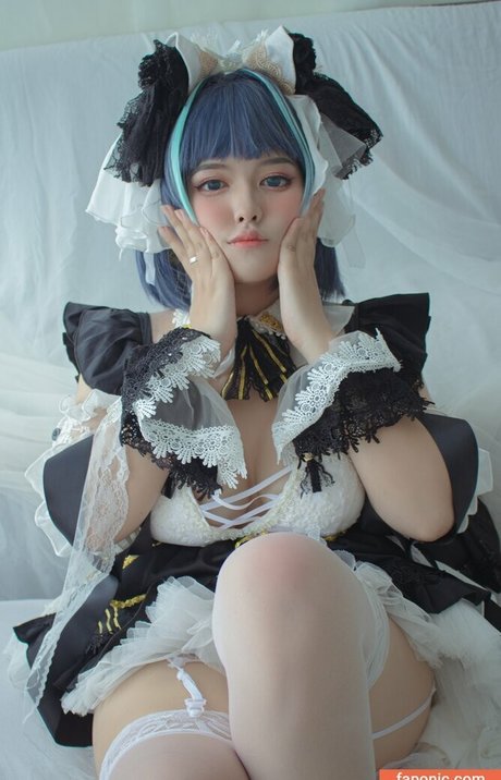 金髪の顔射オンリーファンズ ポルノグラフィック 写真