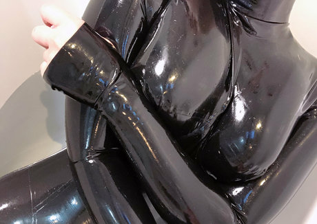 フェイシャルオンリーファンズ 無料ポルノ 写真