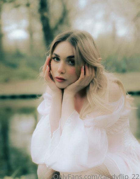 chloe ira 裸のスター アーカイブ