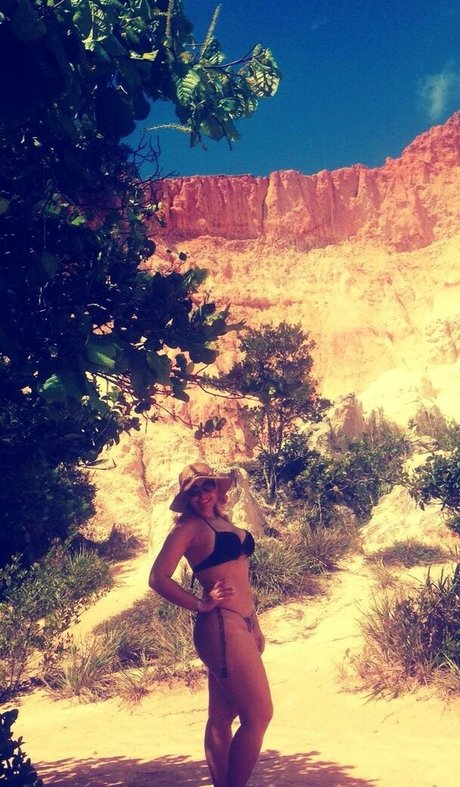 Gostosa De Maringa アダルトモデル 写真