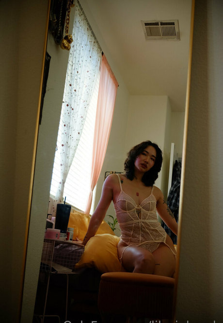 lilsojubomb トップモデル 写真