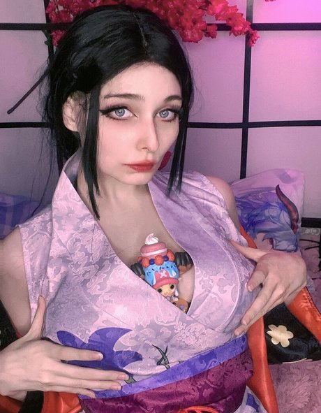 大きなお尻と巨乳のオンリーファンズ アートポルノ 写真