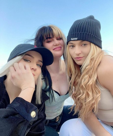 Jaime Hayter エロティックなスター 写真