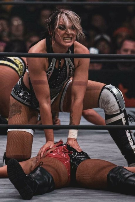 Jaime Hayter ヌードスター ギャラリー