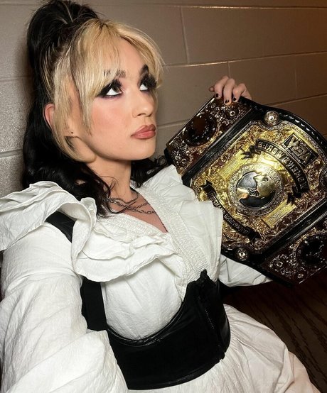 垂れ下がった熟女OnlyFans ポルノ 写真