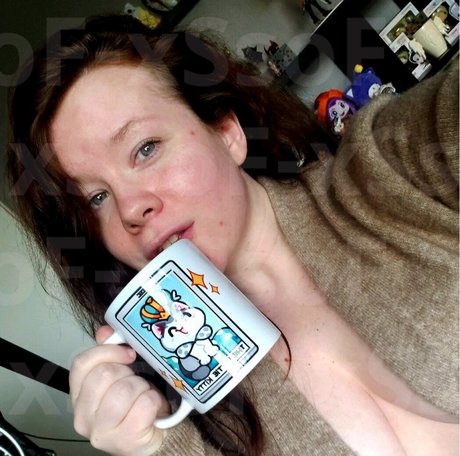 BittieTV エロティックなモデル 写真