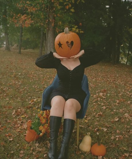 clara00ellis 可愛いモデル アーカイブ