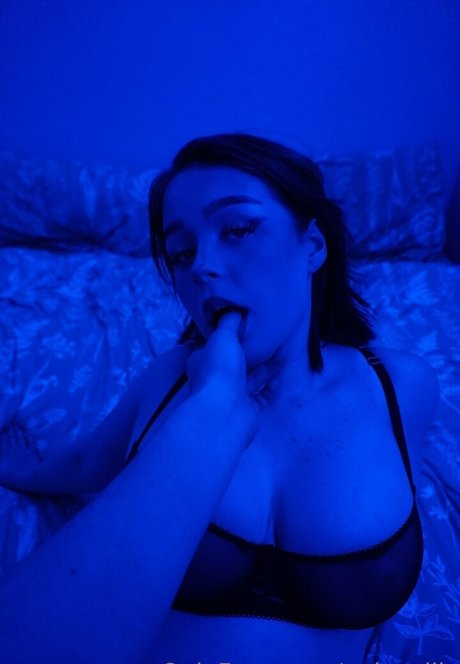 clara00ellis セックスモデル 写真