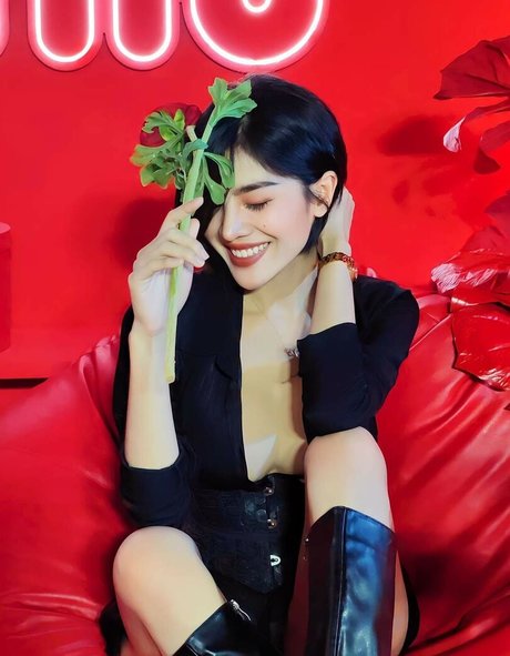 50歳以上のオンリーファンズ ホット 写真