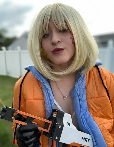 心理学者OnlyFans ホットセクシー 画像