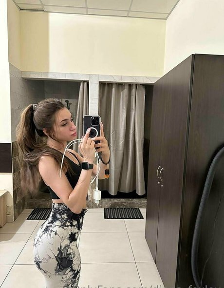 18歳のオンリーファンズ 無料セックス 写真