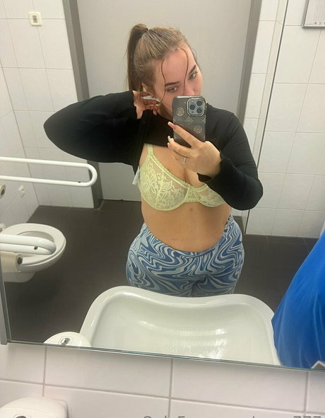 筋肉トランスOnlyFans セクシー裸 写真