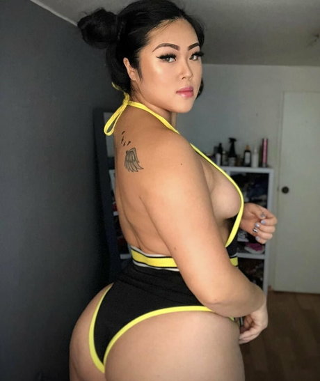 Jin Baek かわいいスター ギャラリー