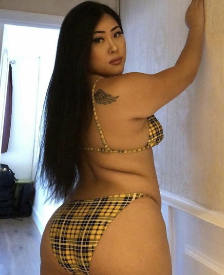 Jin Baek ポルノスター xxx 写真