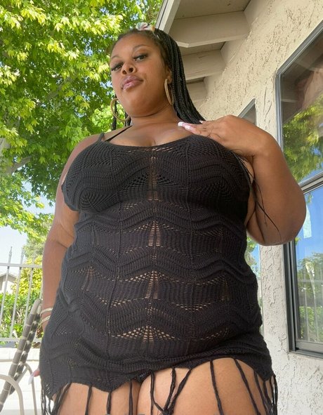 アラブのティーンズオンリーファンズ アダルト 写真