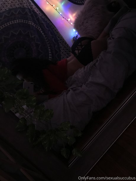 E Gamer Girlfriend HD女優 写真