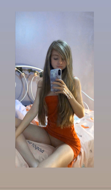 x snowie x ポルノスター ヌード アーカイブ