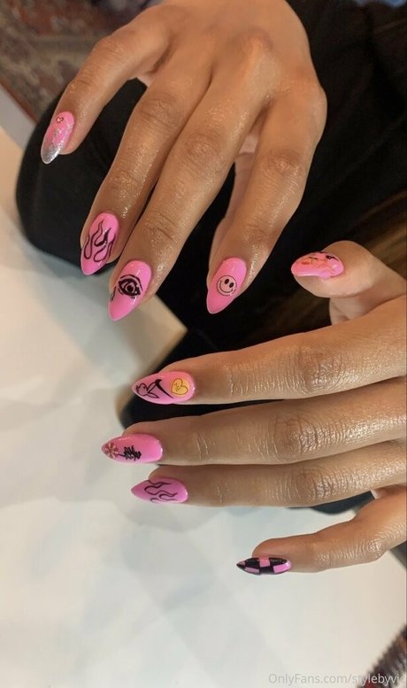 stylebyvic 裸の女優 写真