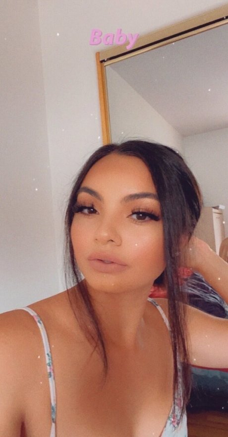 スマイルオンリーファンズ アダルト ギャラリー