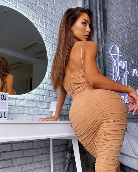 太ったおばあちゃんOnlyFans エロ 写真