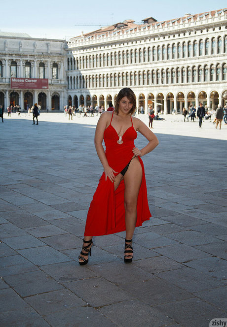 曲線美のランジェリーOnlyFans ヌード アーカイブ