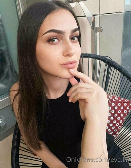 eve lin xxxモデル 画像