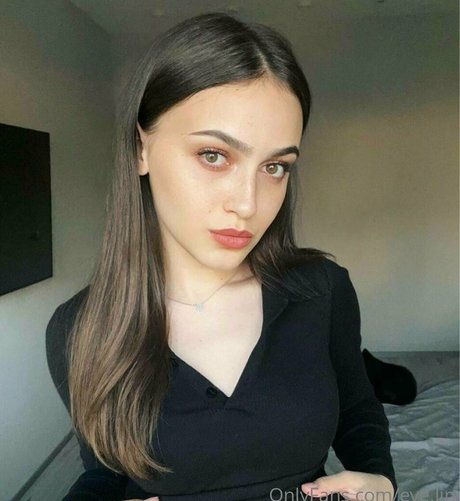 フィットネスインフルエンサーオンリーファンズ 無料 写真