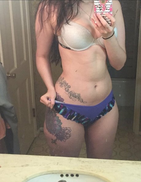 sarahexposed 女優 画像