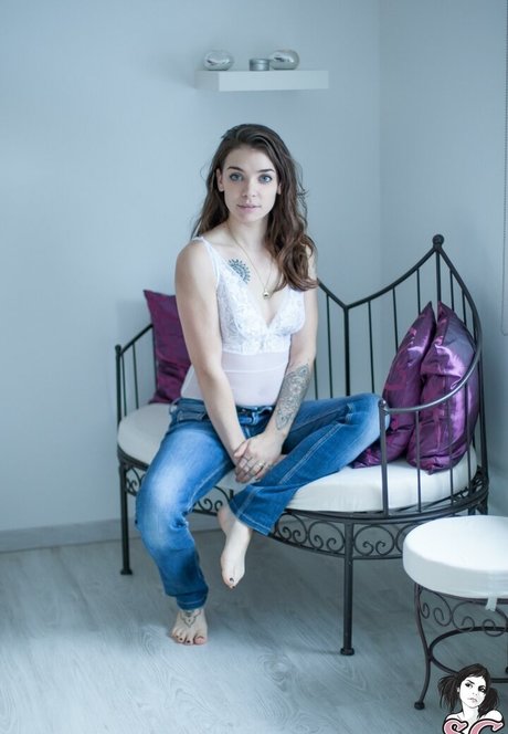 Pia Lora 美しいポルノスター 写真