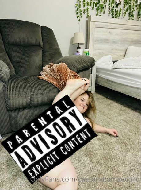 巨乳の熟女オンリーファンズ セクシー 画像