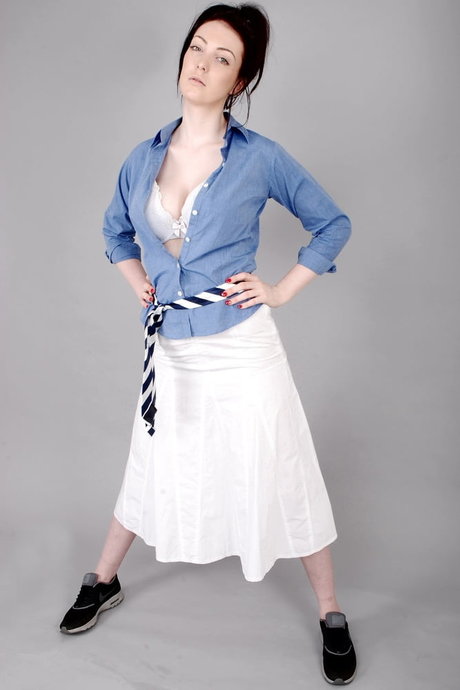 Alice Brookes HDモデル 写真