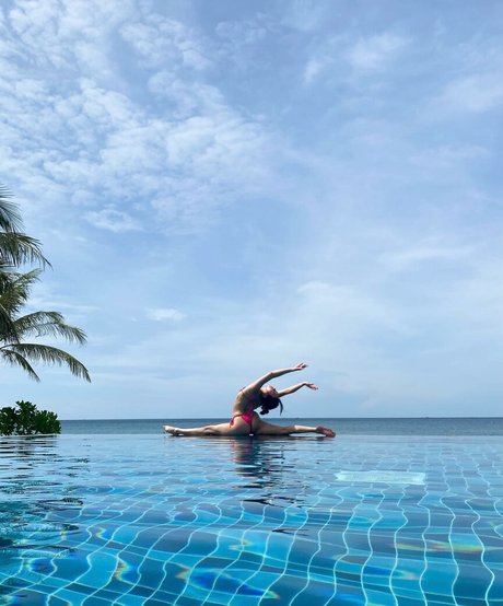 anysia x アートモデル 写真