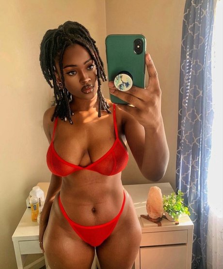 Etherealblackness ポルノスター 素敵 画像