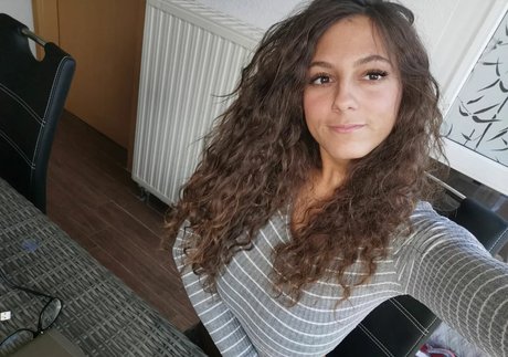 マイクロTバックOnlyFans エロ 写真