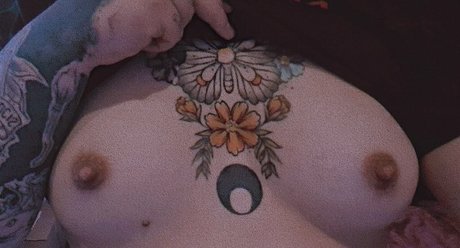 ぽっちゃり黒人OnlyFans 無料ポルノ 画像