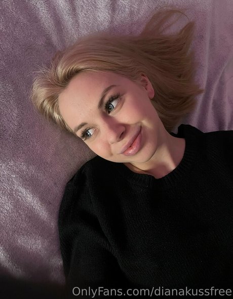 diana kuss ヌードスター 写真