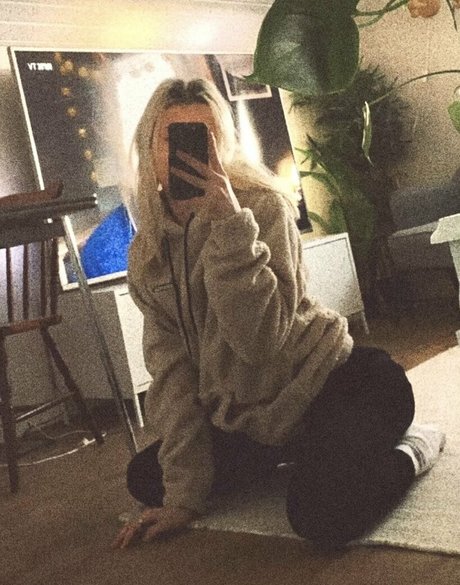 wilfjell セクシーモデル 写真