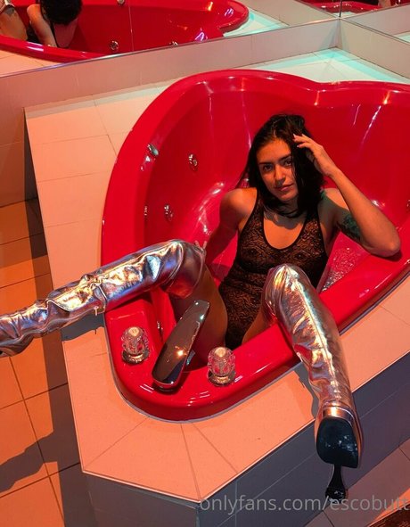 escobutt エロティックなスター 画像