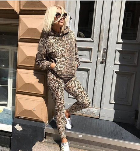 年配の熟女オンリーファンズ パーフェクト 写真