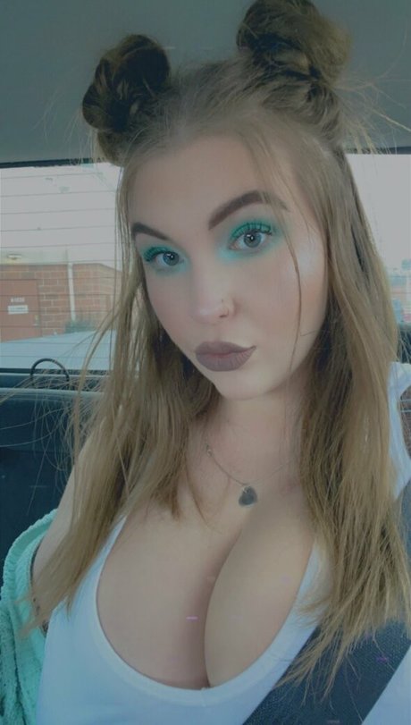 tab0301 アート女優 写真