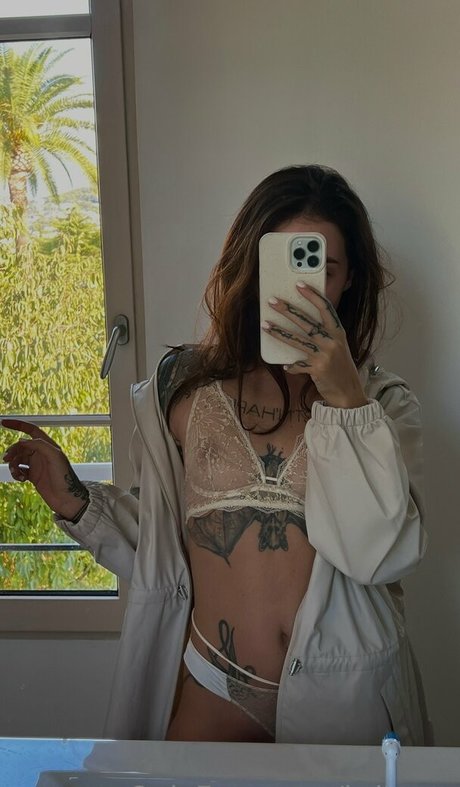 女装オンリーファン 美しいポルノ 画像